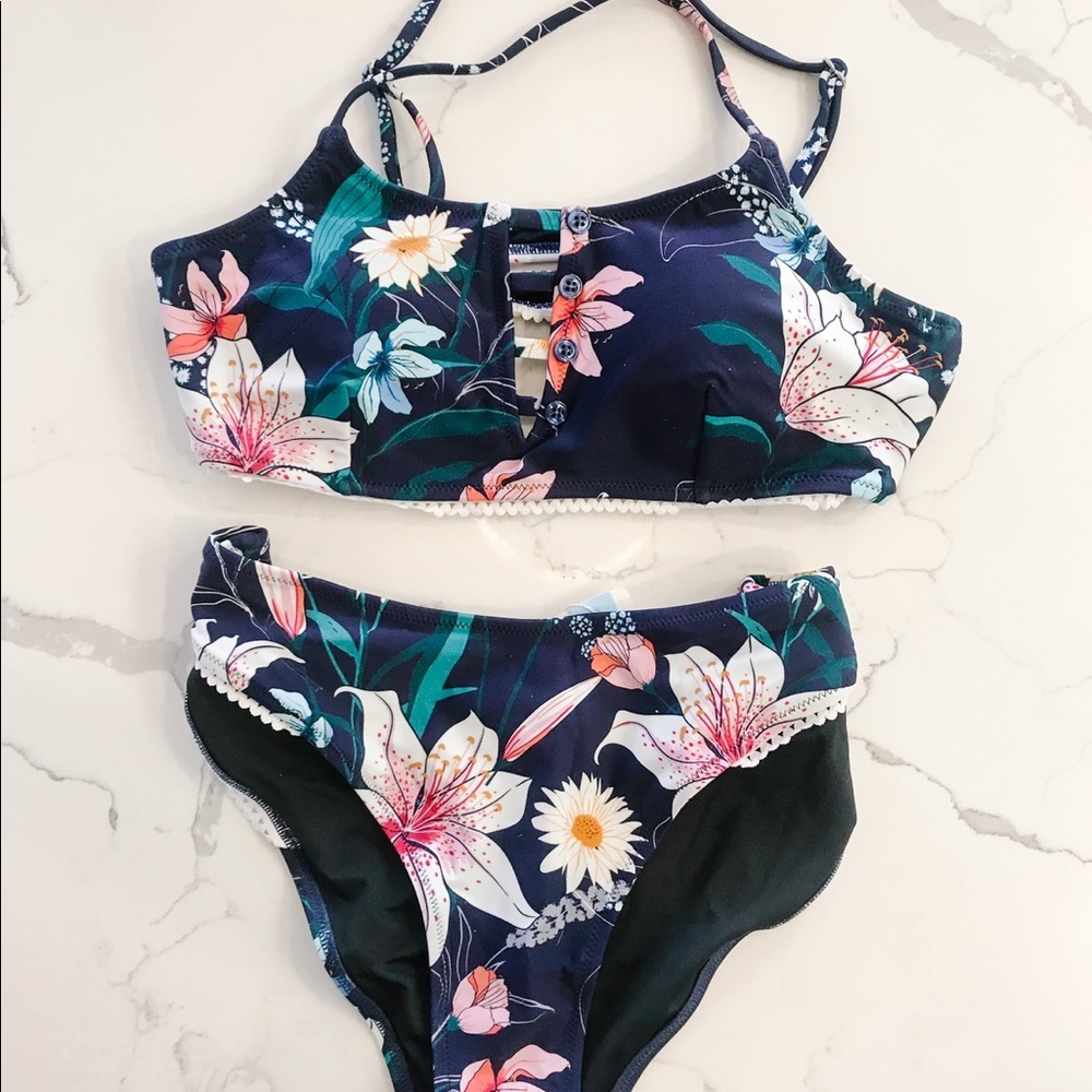 Women's Criss Cross Bikini Swimsuit Set